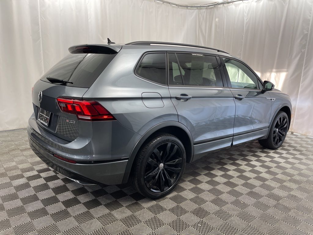 2020 Volkswagen Tiguan SE R-Line Black photo 3