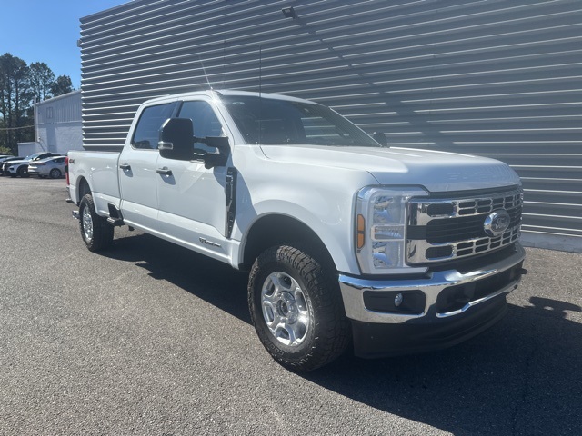 2025 Ford F-250 Super Duty XLT's photo