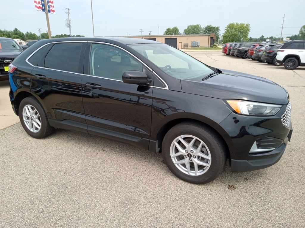 2023 Ford Edge SEL photo 4