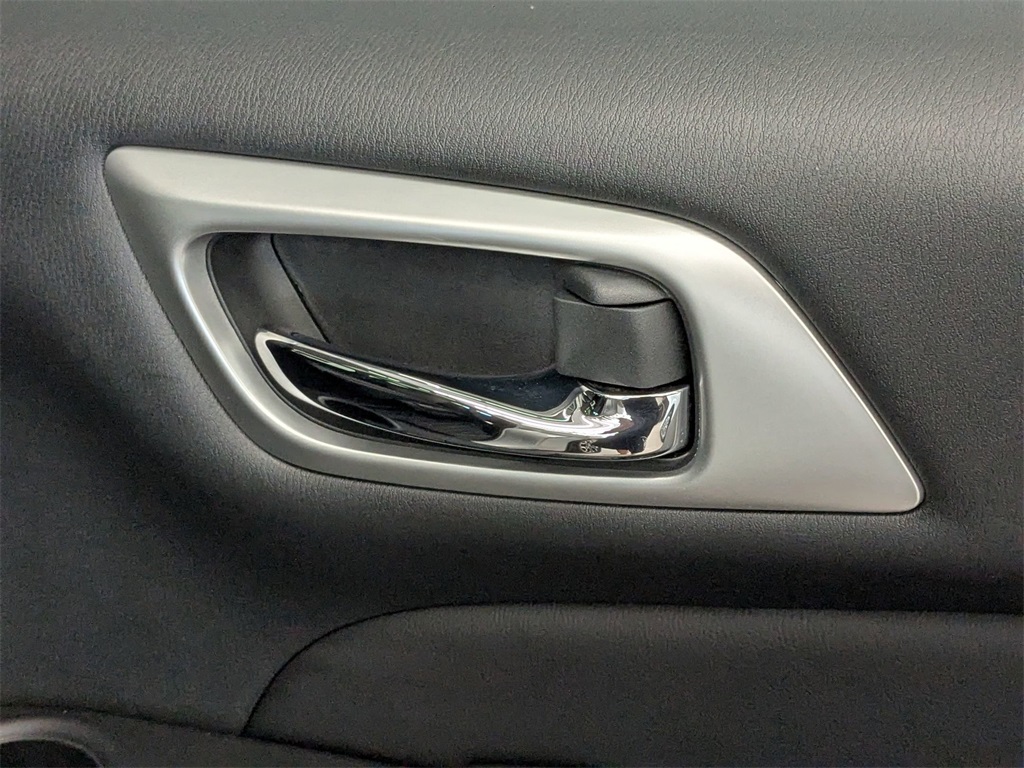 2020 Nissan Pathfinder SL Rock Creek photo 29