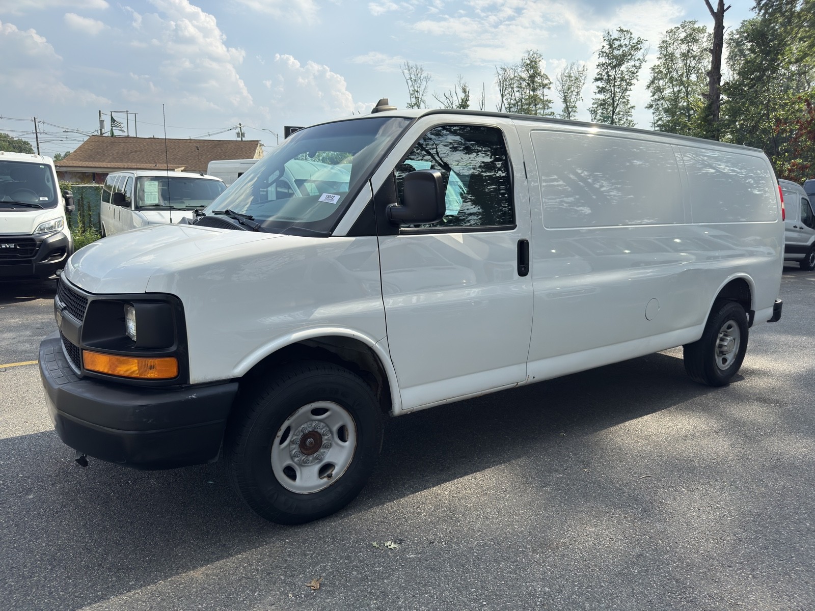 2020 Chevrolet Express Cargo Work Van 3500 photo 3