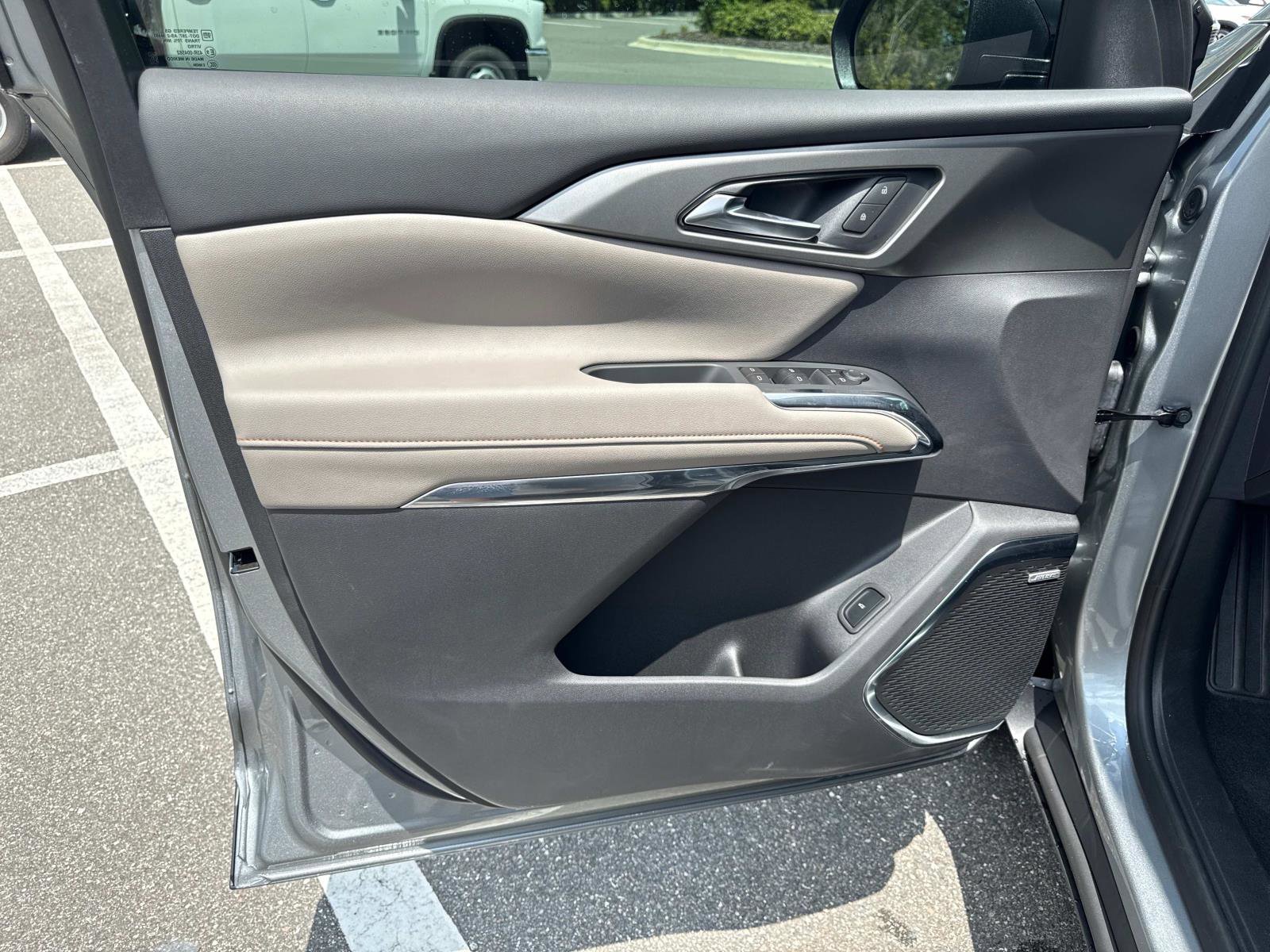 2026 Chevrolet Traverse LE photo 55