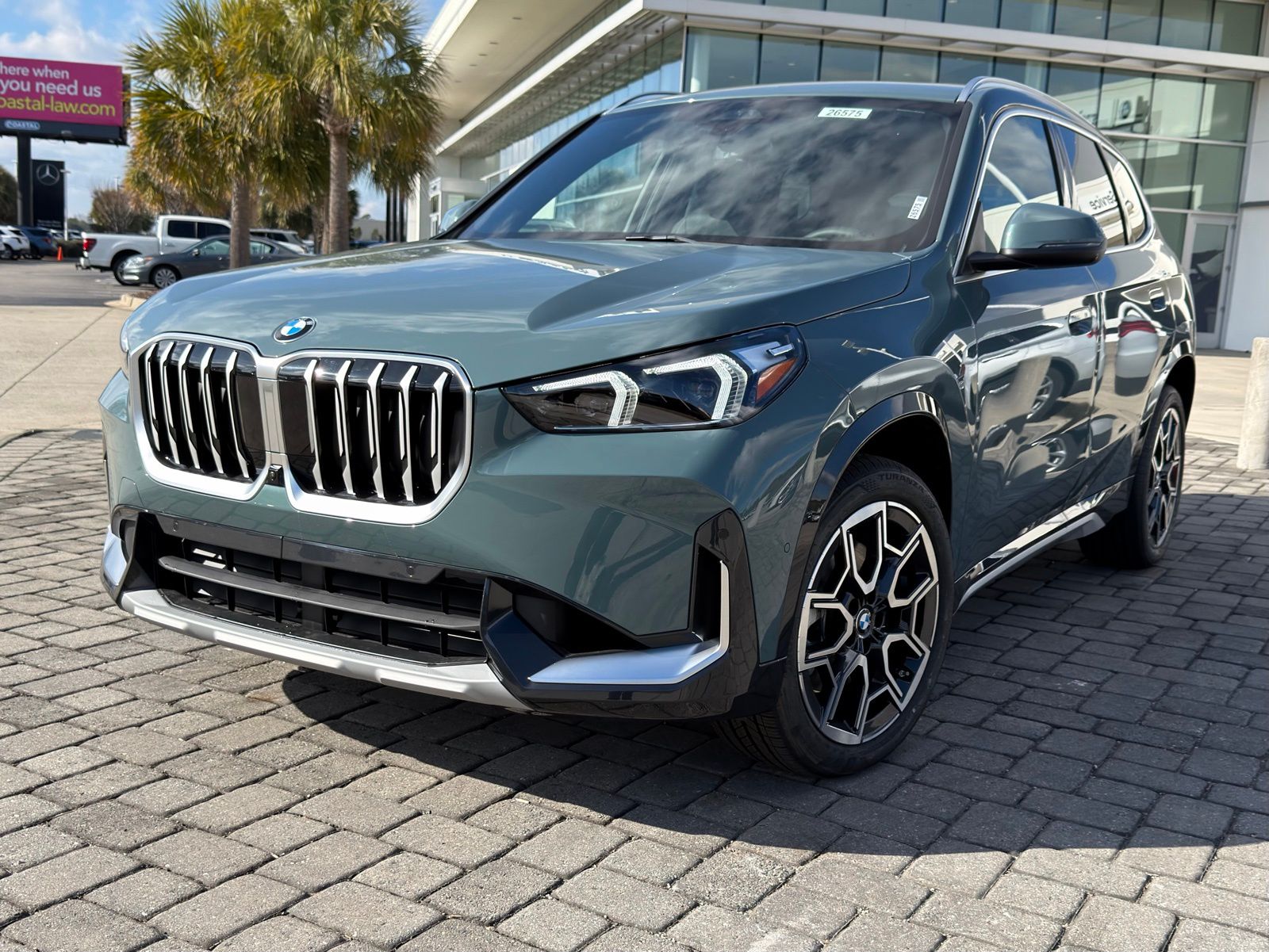 2026 BMW X1 28i's photo