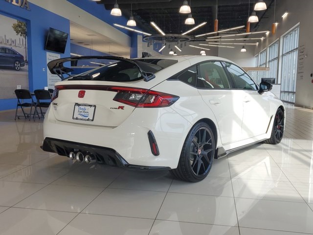 2025 Honda Civic Type R Hatchback photo 2