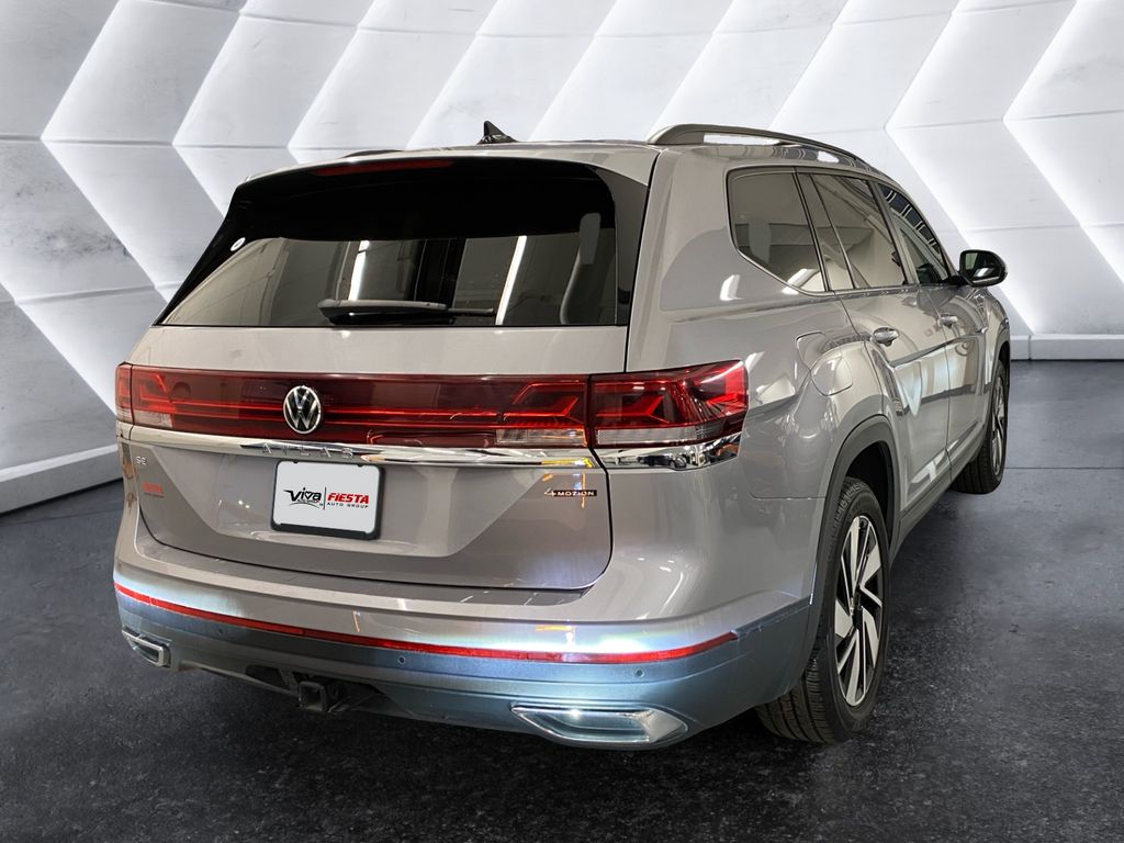 2024 Volkswagen Atlas SE Technology photo 3