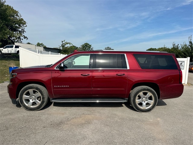2018 Chevrolet Suburban Premier photo 21