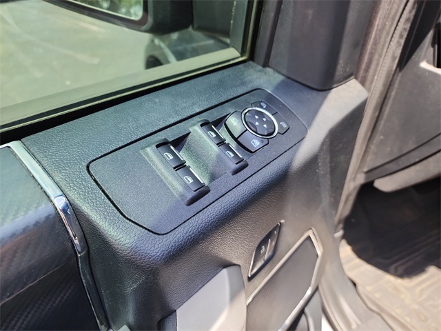2020 Ford F-150 Lariat photo 13