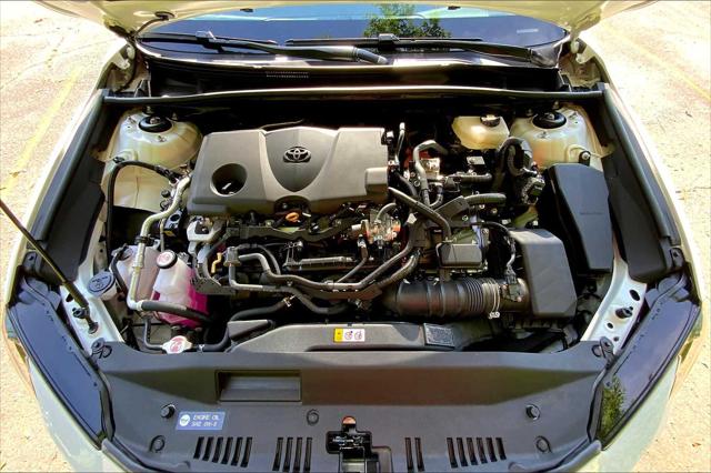 2025 Toyota Camry SE photo 26