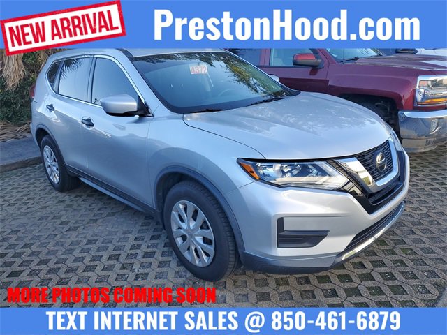 2018 Nissan Rogue S's photo