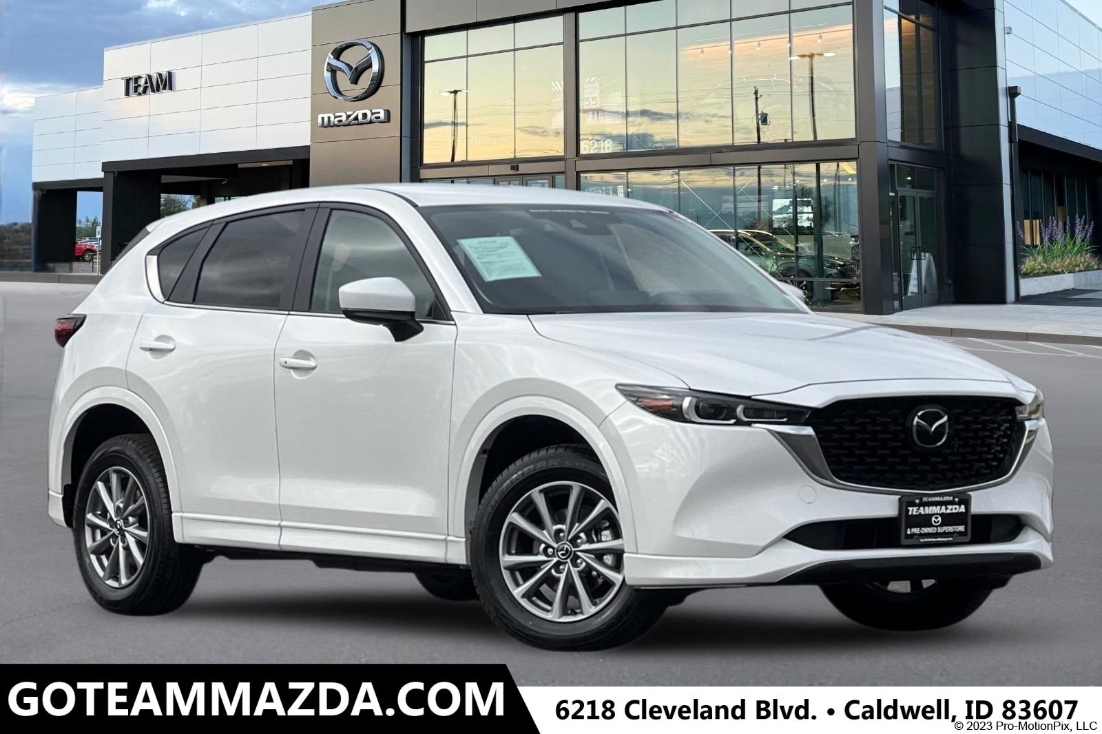 2025 Mazda CX-5 Base's photo