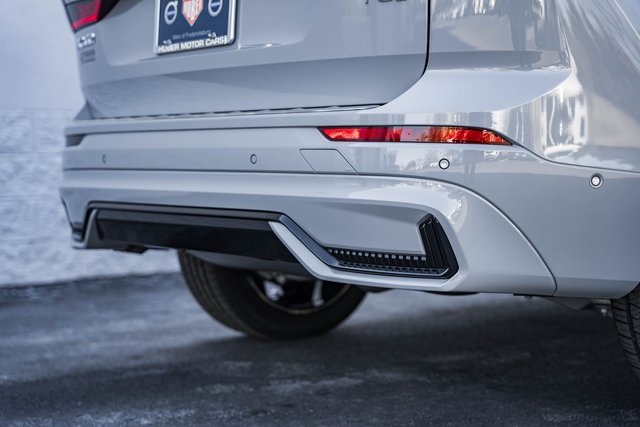 2025 Volvo XC60 Hybrid T8 Plus photo 6