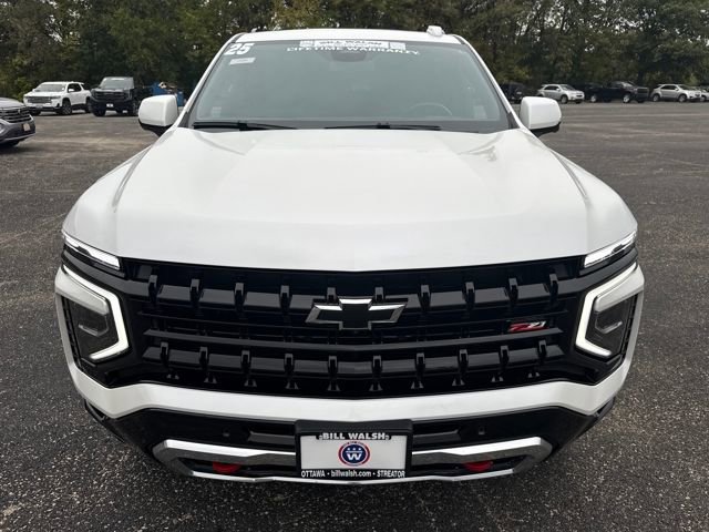 2025 Chevrolet Suburban Z71 photo 8
