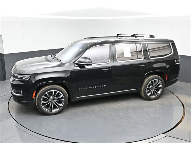 2022 Jeep Grand Wagoneer Series III's photo