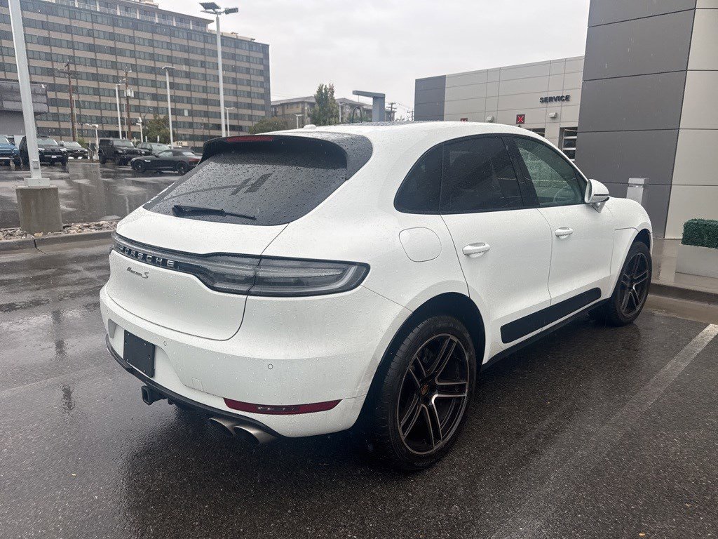 2019 Porsche Macan S photo 2