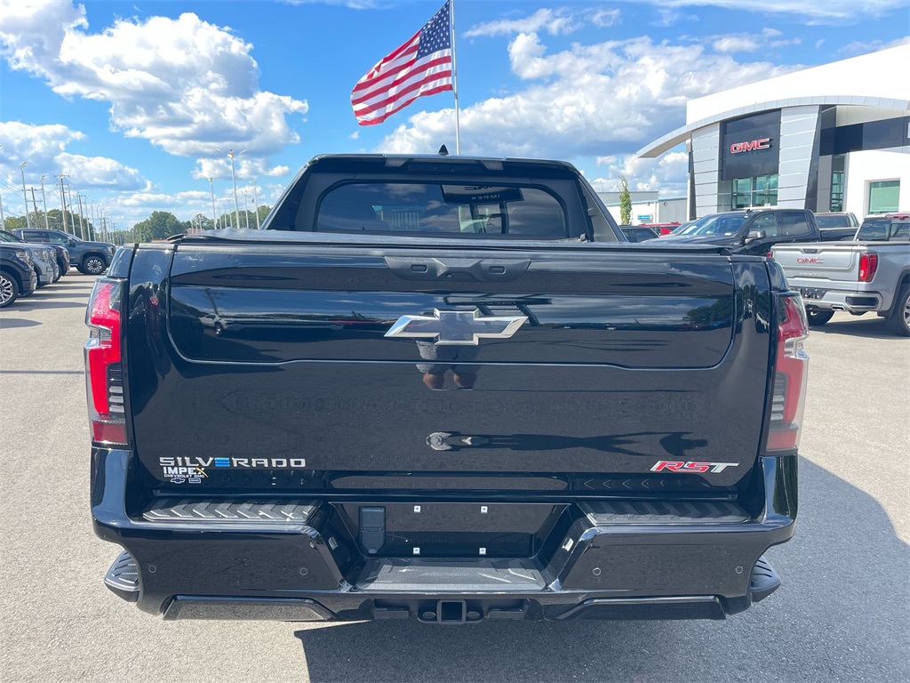 2024 Chevrolet Silverado EV RST photo 3