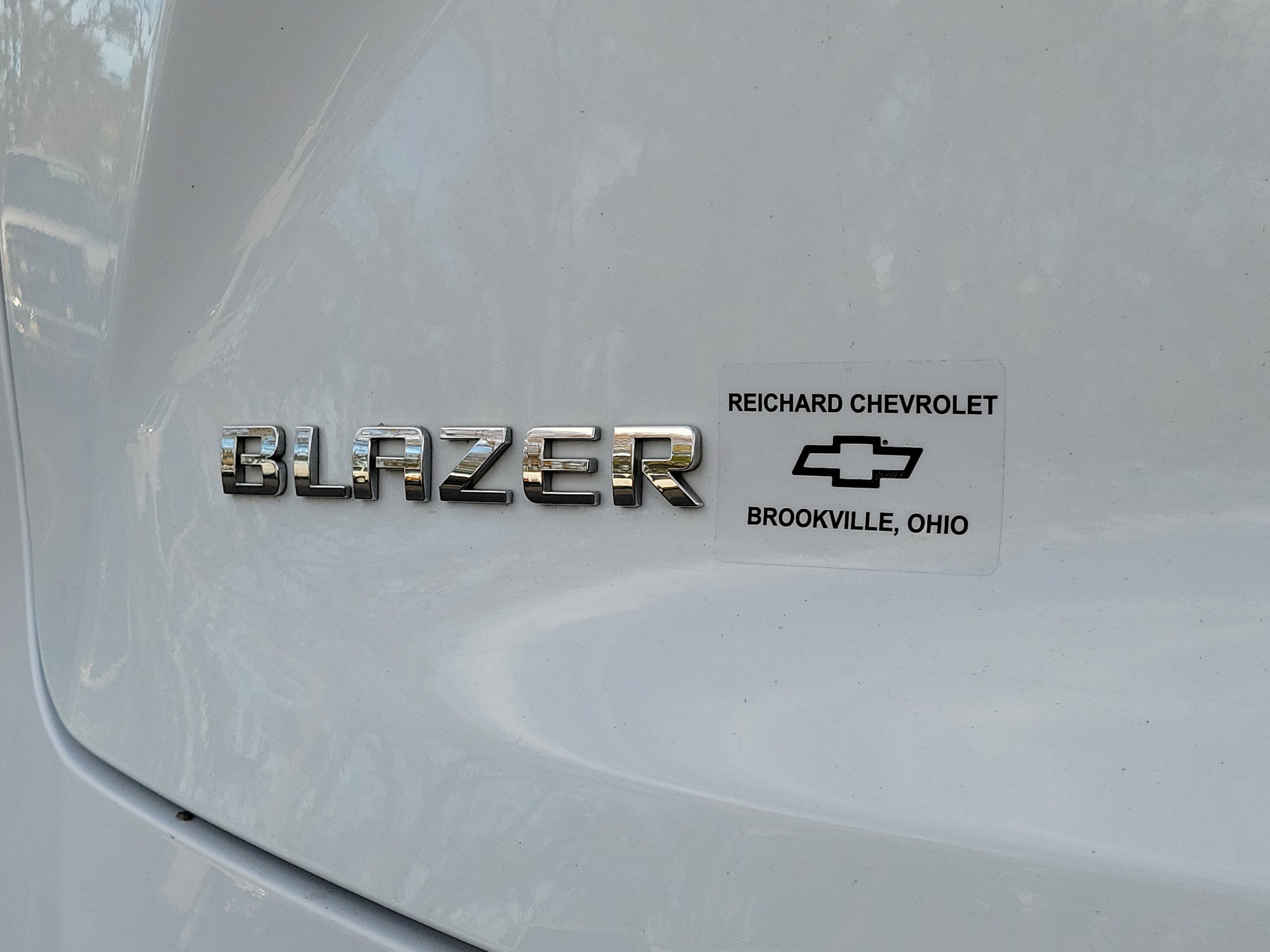 2020 Chevrolet Blazer 1LT photo 2