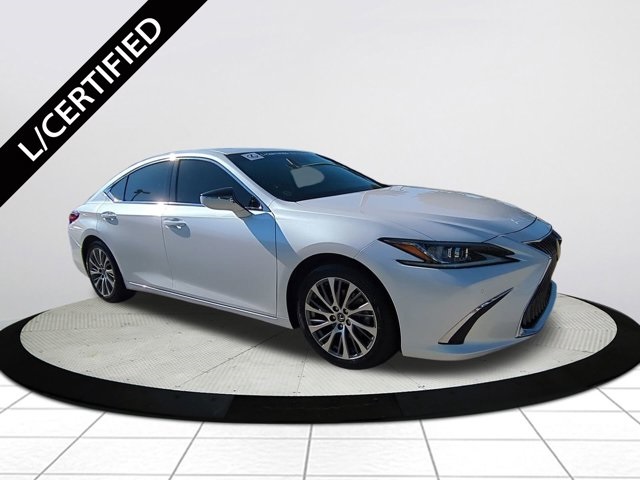 2020 Lexus ES 350's photo
