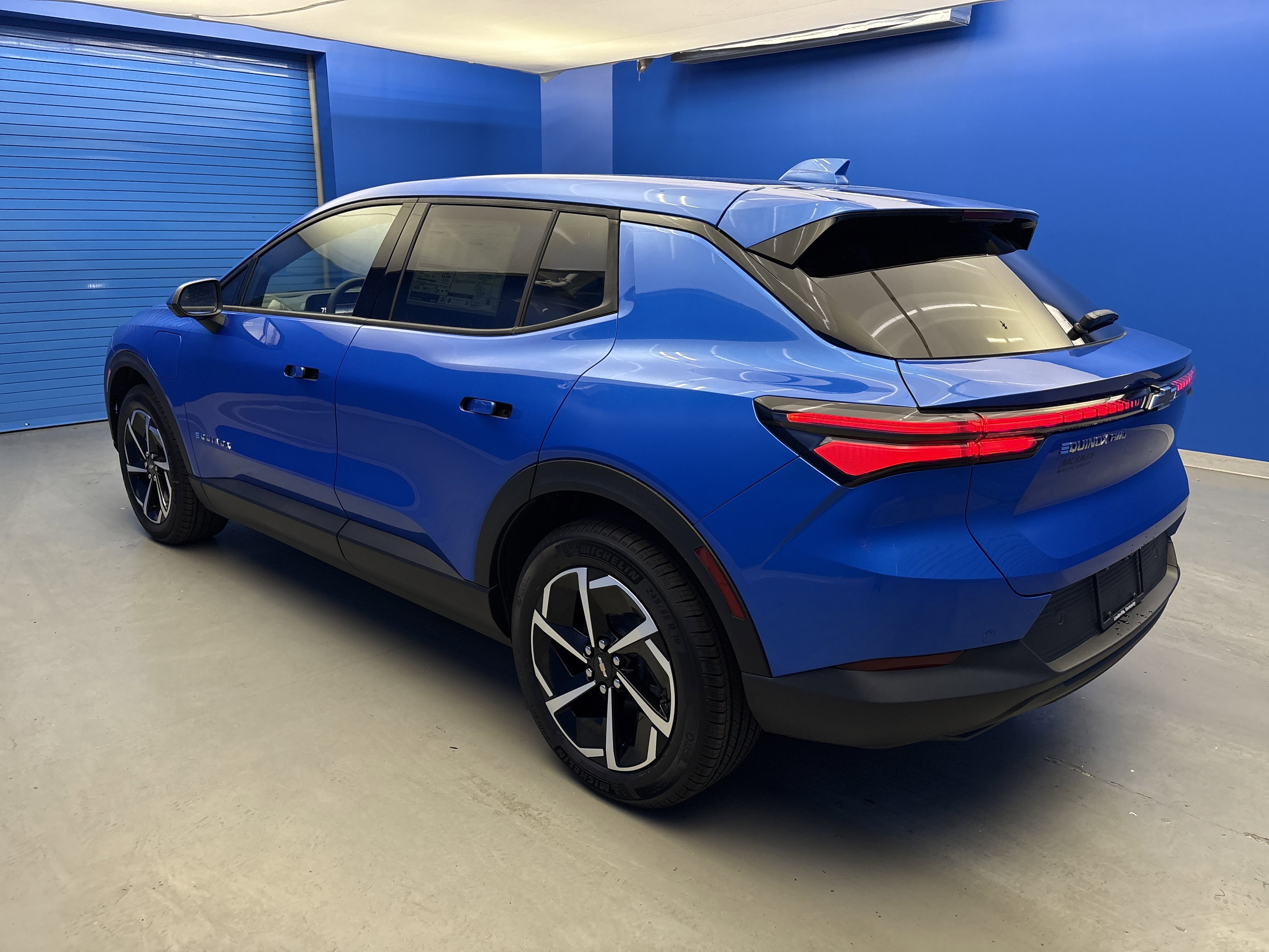 2026 Chevrolet Equinox EV 1LT photo 4