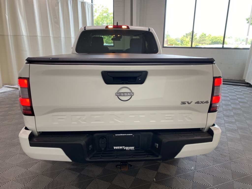 2024 Nissan Frontier SV photo 12