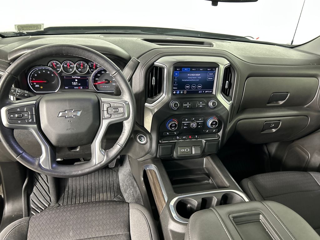 2022 Chevrolet Silverado 1500 RST photo 3