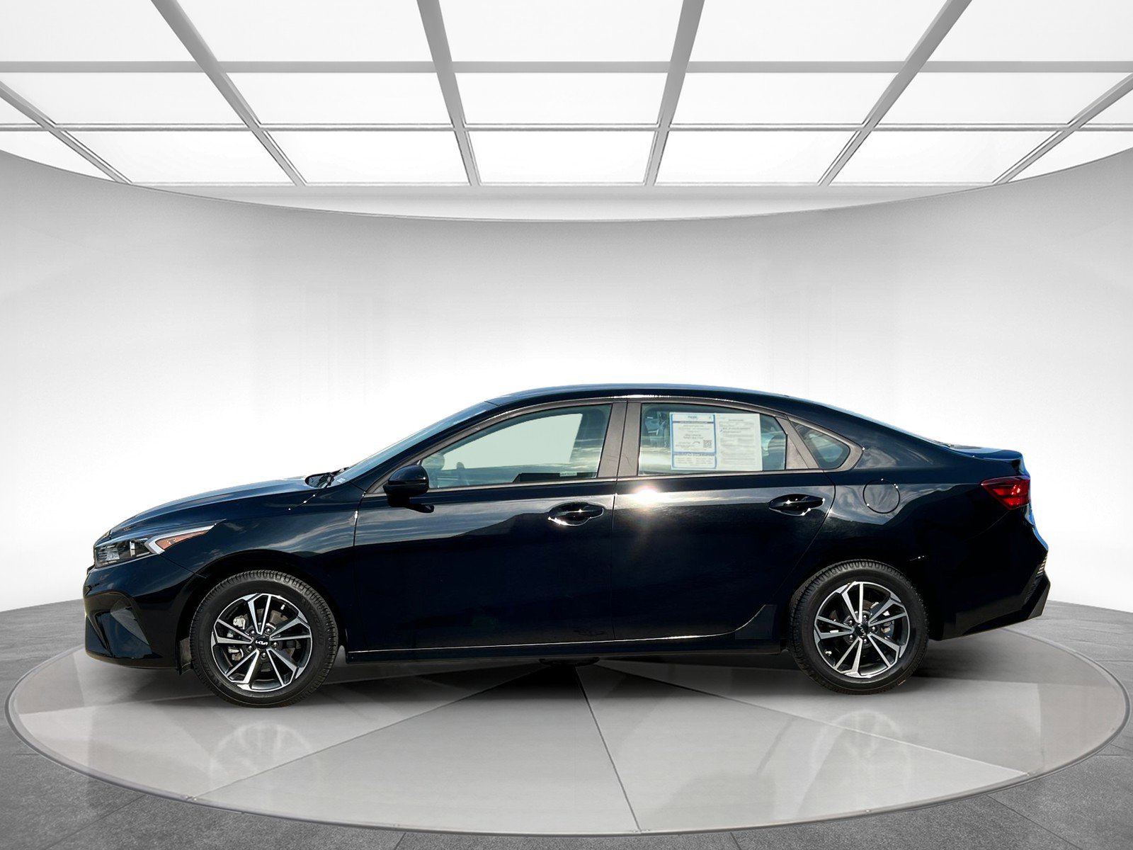 Used 2022 Kia FORTE LXS with VIN 3KPF24AD3NE503839 for sale in Altoona, IA