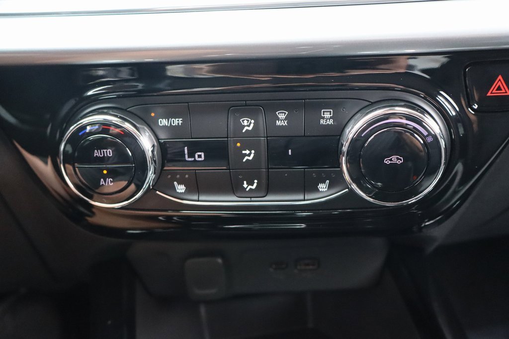 2024 Chevrolet Trax LT photo 25