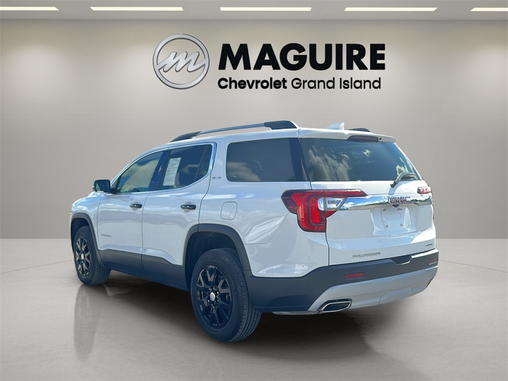 2022 Gmc Acadia SLE photo 4