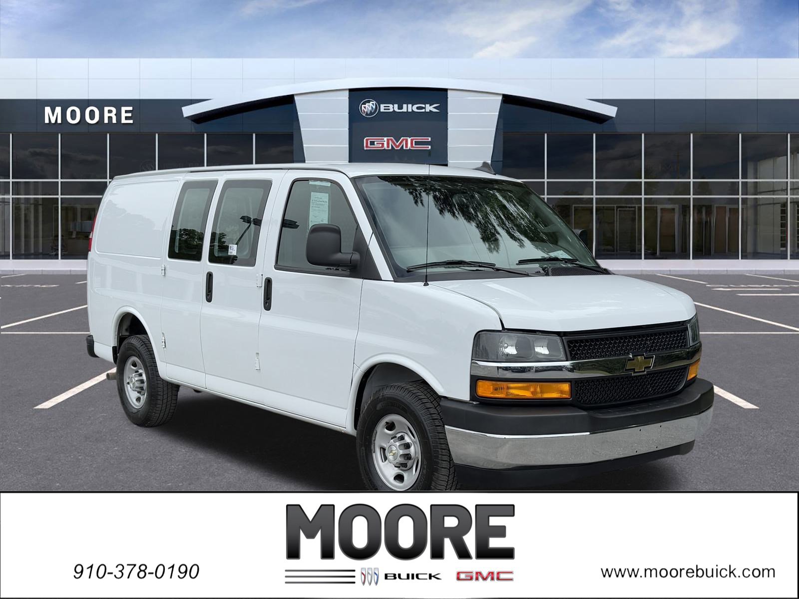 2024 Chevrolet Express Cargo Work Van's photo