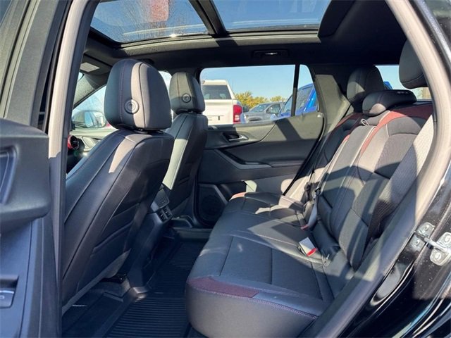 2026 Chevrolet Equinox RS photo 2