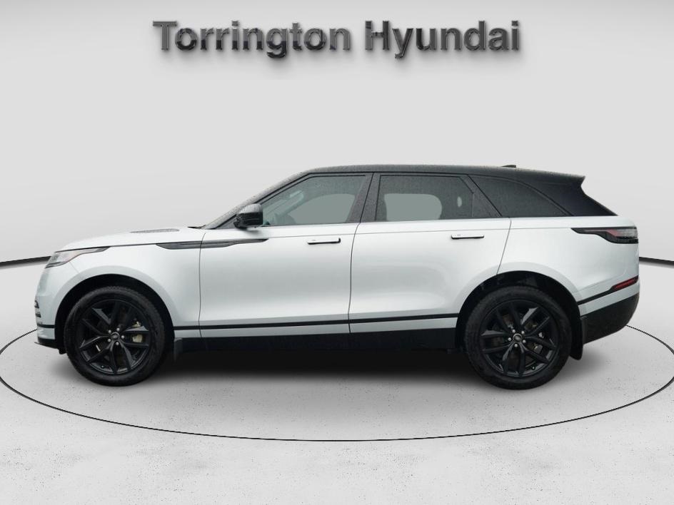 2025 Land Rover Range Rover Velar SE photo 4