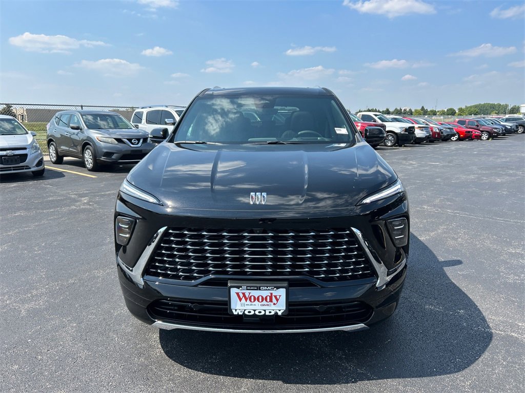 2026 Buick Enclave Avenir photo 3