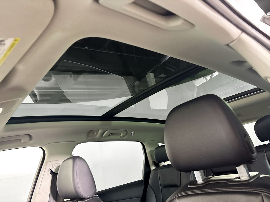 2024 Audi Q7 55 Premium Plus photo 17