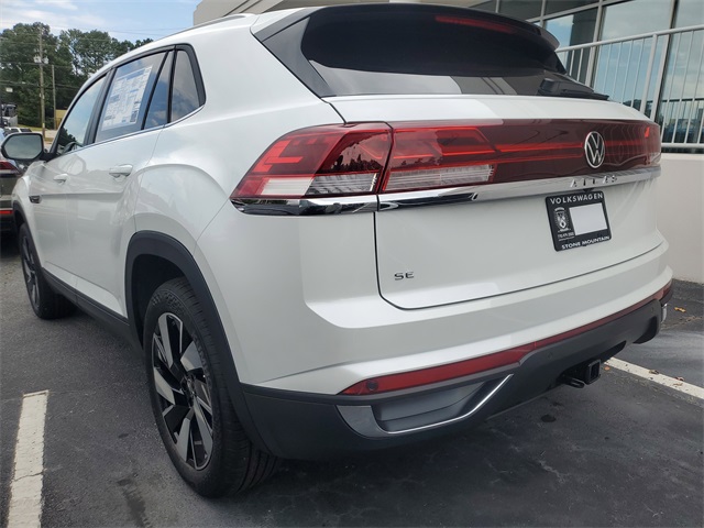 2026 Volkswagen Atlas Cross Sport SE Technology photo 3