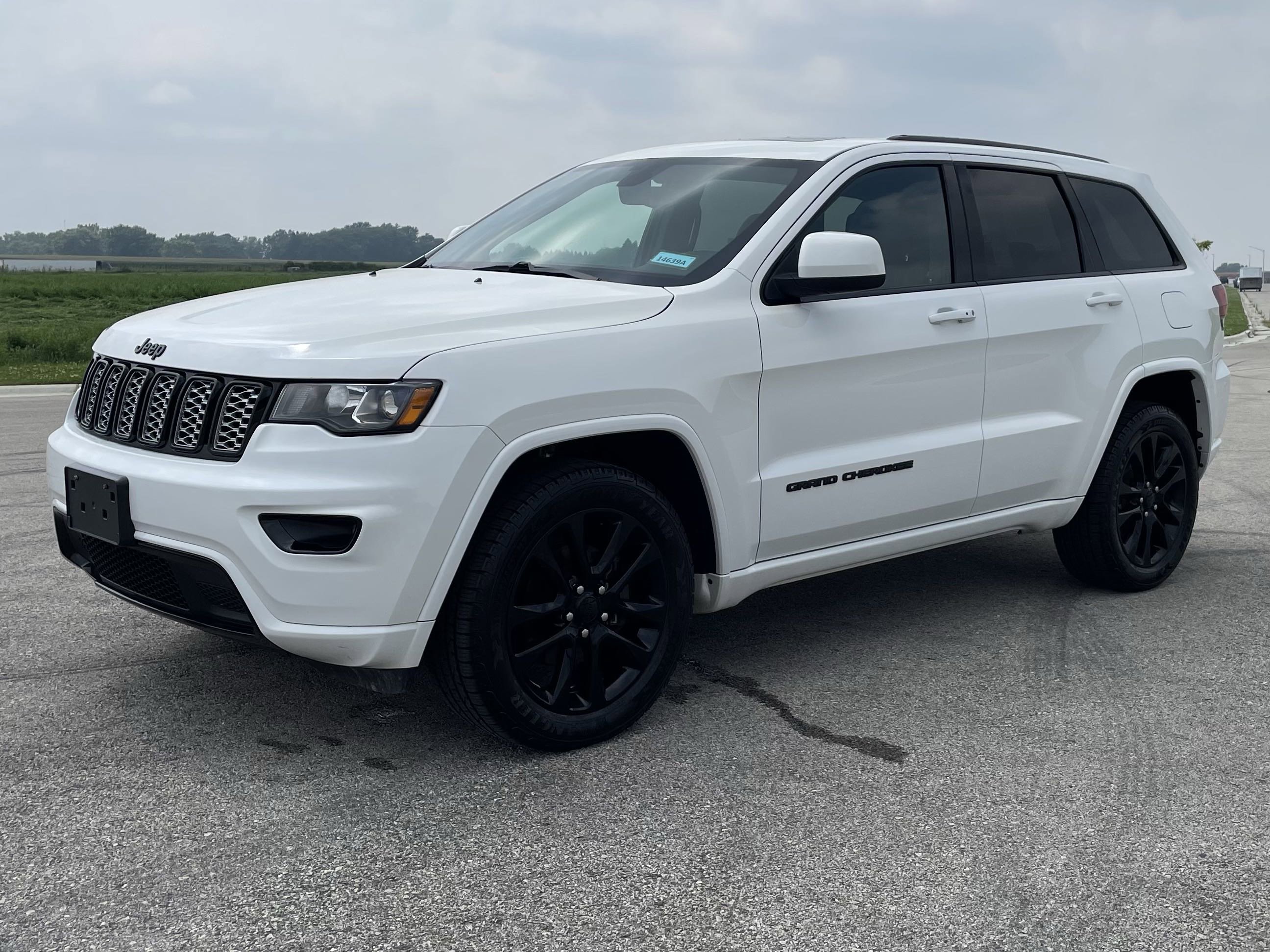 Used 2020 Jeep Grand Cherokee Altitude with VIN 1C4RJFAG9LC358252 for sale in Burnsville, Minnesota