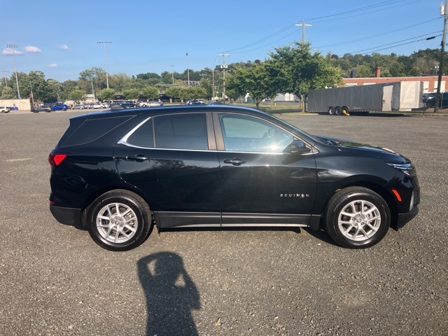 2023 Chevrolet Equinox LT photo 4
