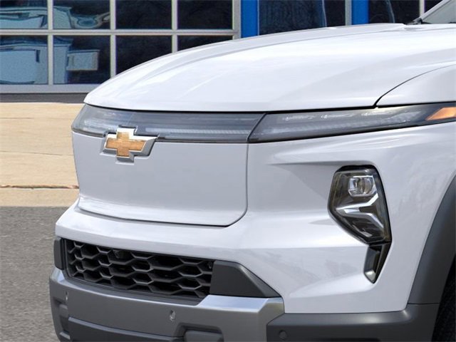 2026 Chevrolet Silverado photo 12