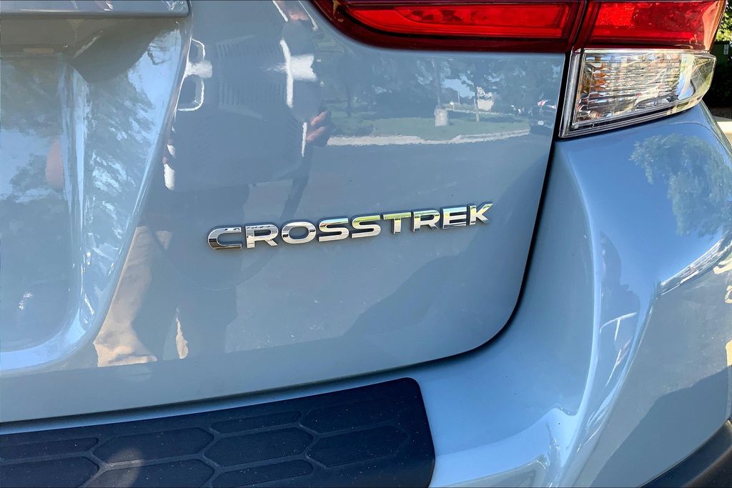 2022 Subaru Crosstrek Limited photo 2