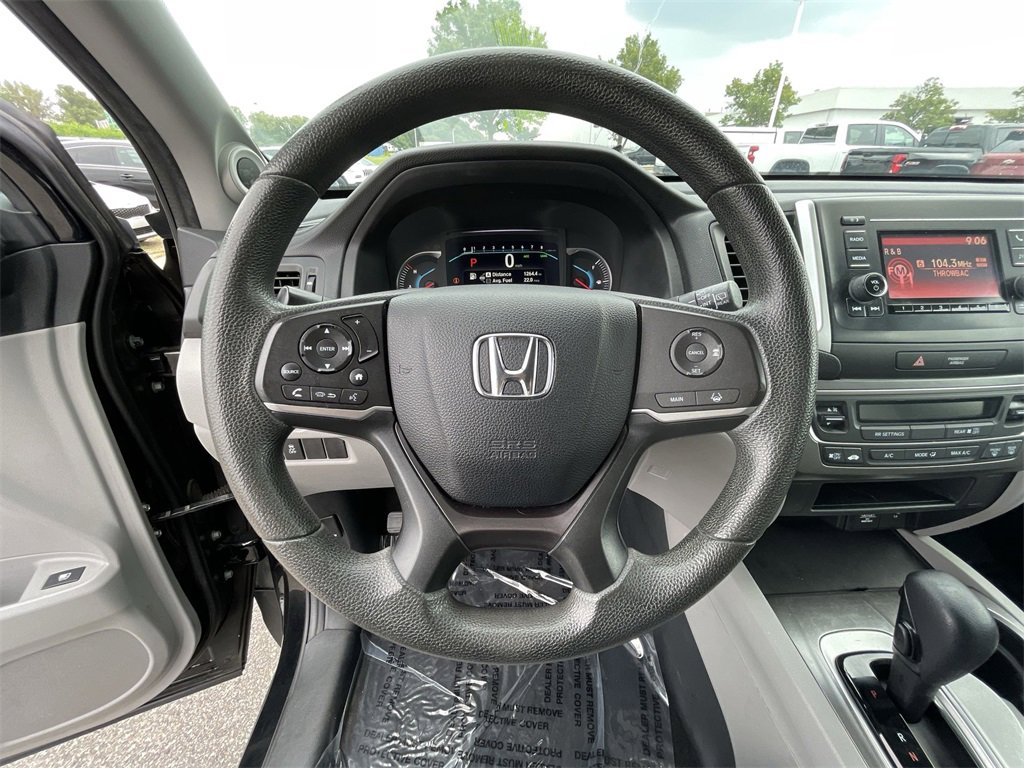 2020 Honda Pilot LX photo 9