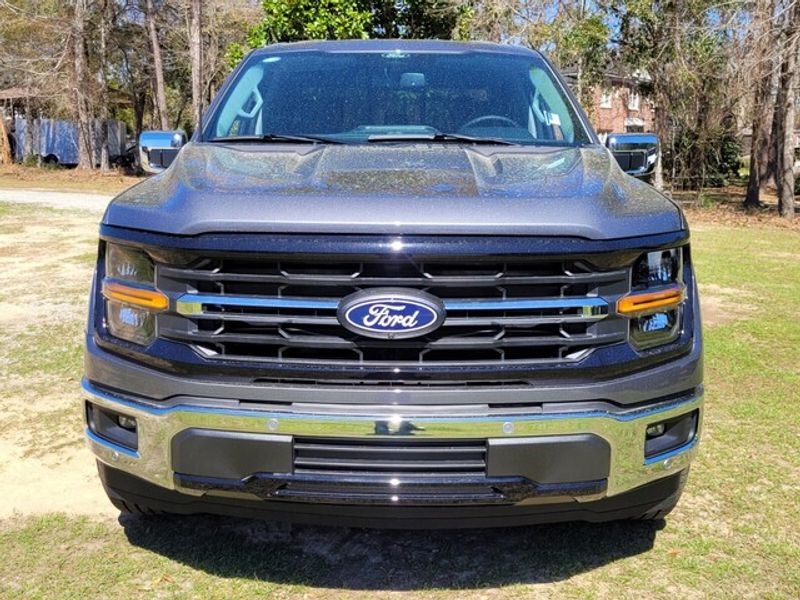 2025 Ford F-150 XLT photo 2