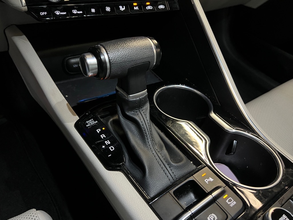 2022 Kia K5 EX photo 16