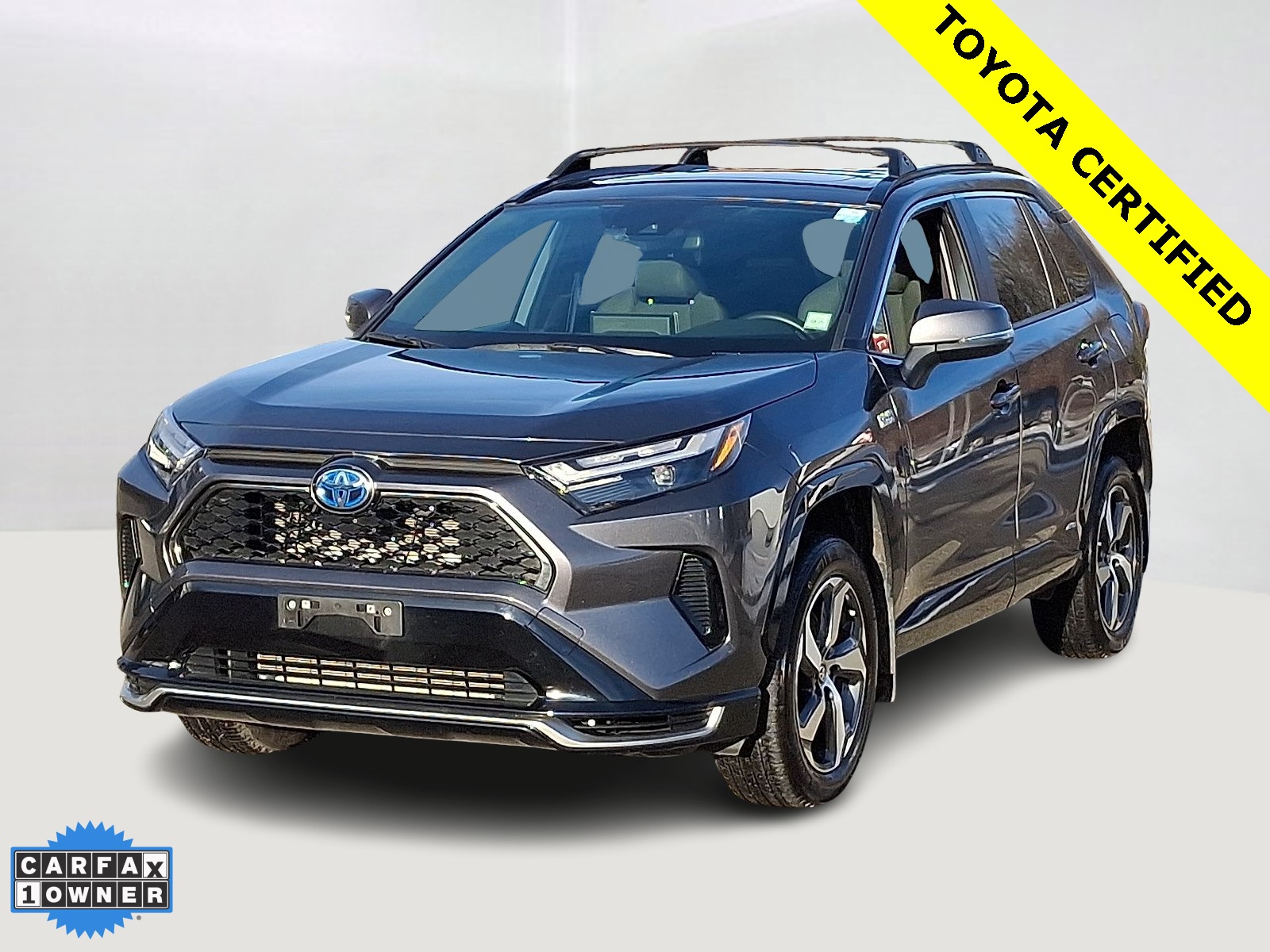 2023 Toyota RAV4 SE's photo