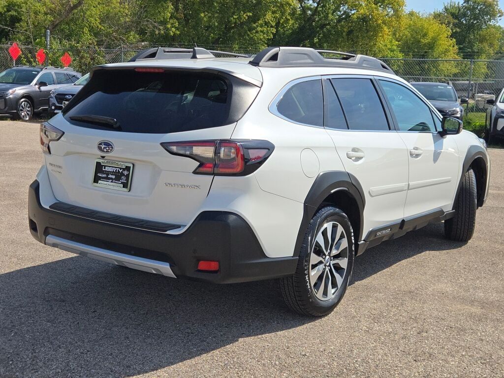 2023 Subaru Outback Limited photo 7