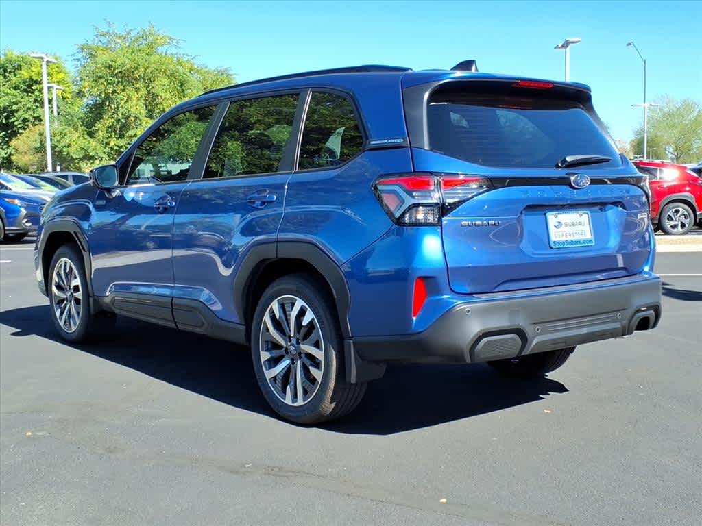 2025 Subaru Forester Touring photo 4