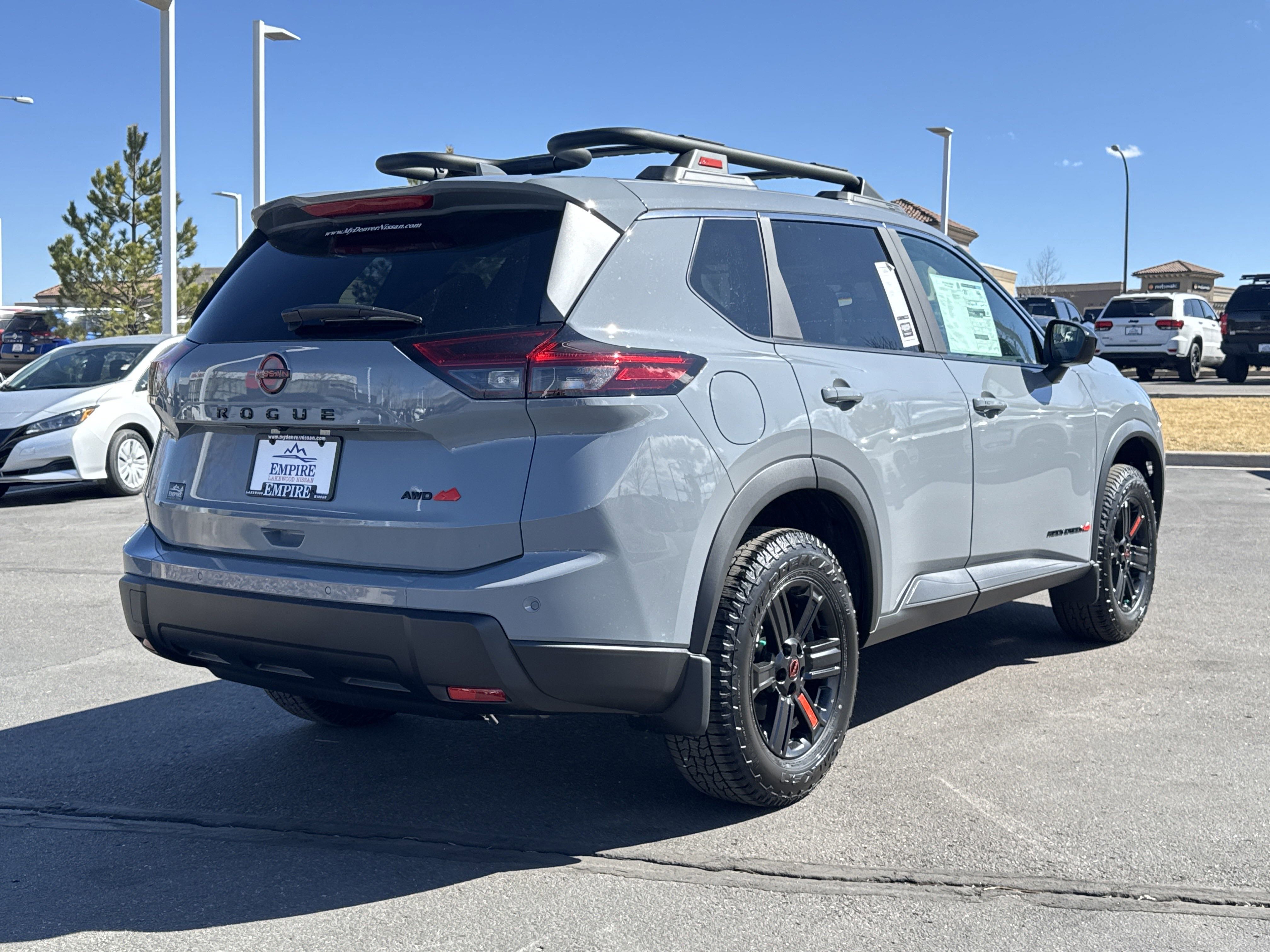 2026 Nissan Rogue SV photo 2