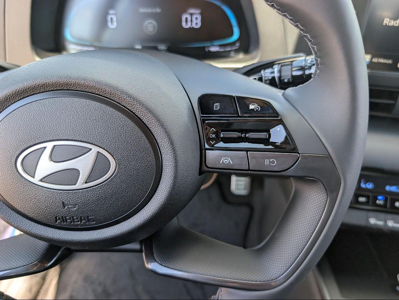 2025 Hyundai Elantra SEL Sport photo 15