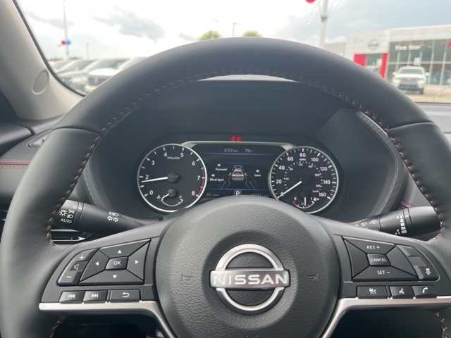 2025 Nissan Sentra SR Midnight Edition photo 11