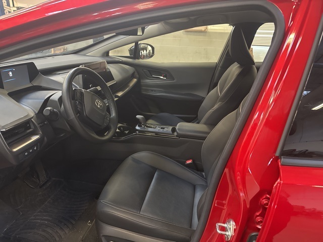 2024 Toyota Prius XLE photo 7