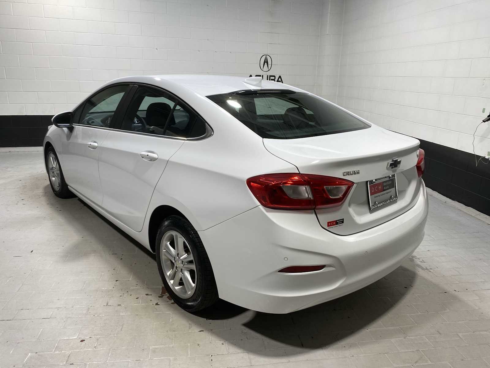 2017 Chevrolet Cruze LT photo 4