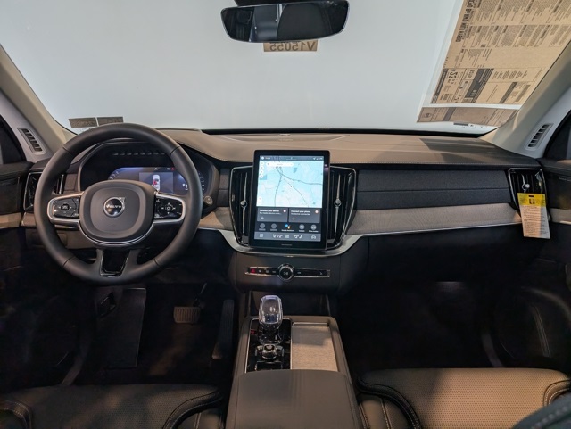 2026 Volvo XC90 Plus photo 12