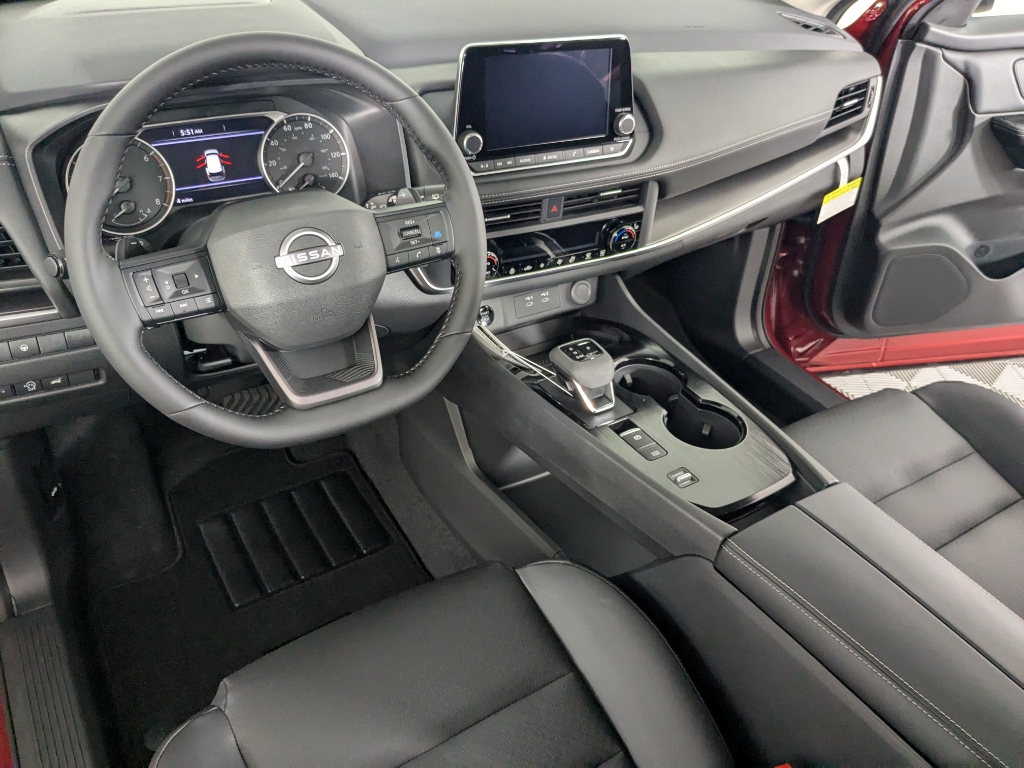2026 Nissan Rogue SV photo 18